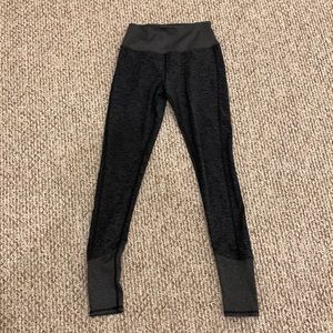 ALO YOGA grey leggings